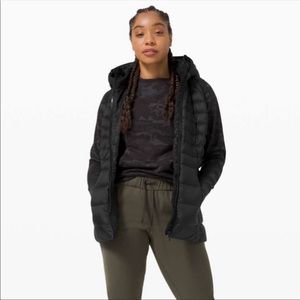 Lululemon Brave the Cold Vest - Black, Size 8